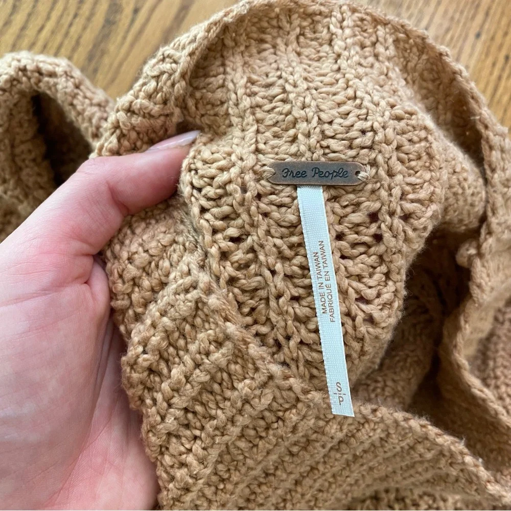 Free People Seasons Change Sweater Size S in Almond - Picture 10 of 13